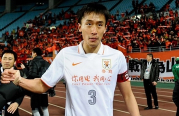 拉菲尼亚，备受关注，但他的信息很明确：“只有巴萨”（拉菲尼亚炙手可热，表态坚决：只为巴萨）