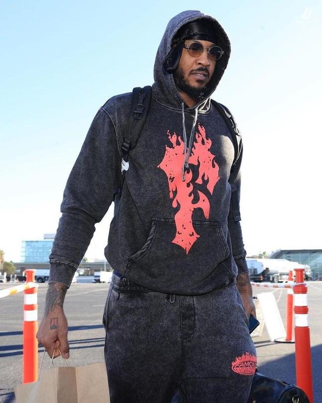 荷兰客场1-1波兰，德佩、卡明斯基破门，莱万送助攻（荷兰客场1-1战平波兰：德佩、卡明斯基进球，莱万送出助攻）